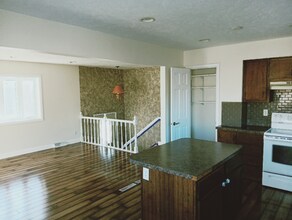 10636 Nicholas St in Omaha, NE - Building Photo - Building Photo