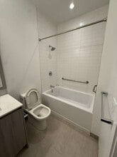 2947 Coconut Ave, Unit S1 in Miami, FL - Foto de edificio - Building Photo