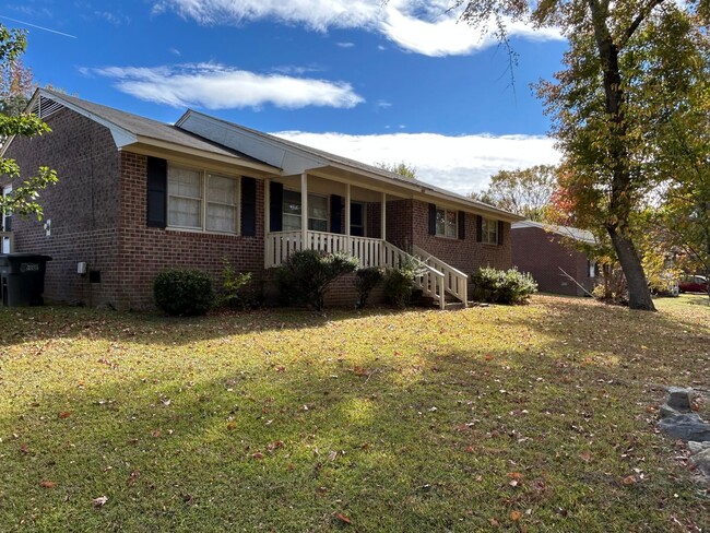 1801 Azalea St in Rocky Mount, NC - Building Photo - Building Photo