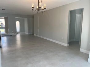 9200 SW 54th St in Cooper City, FL - Building Photo - Building Photo