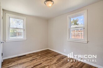 185 N Harlan St in Lakewood, CO - Foto de edificio - Building Photo