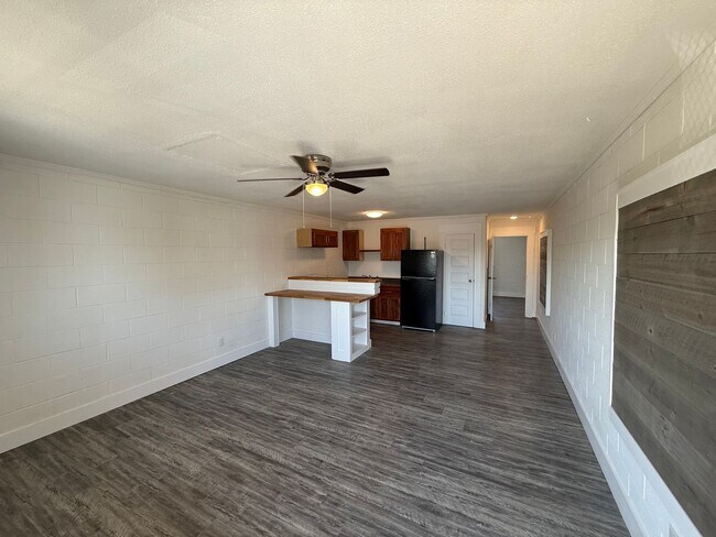 626 Power St in Clarksville, TN - Building Photo - Building Photo