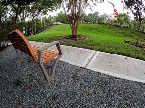 Forest Oaks Apartments in Houston, TX - Foto de edificio - Building Photo