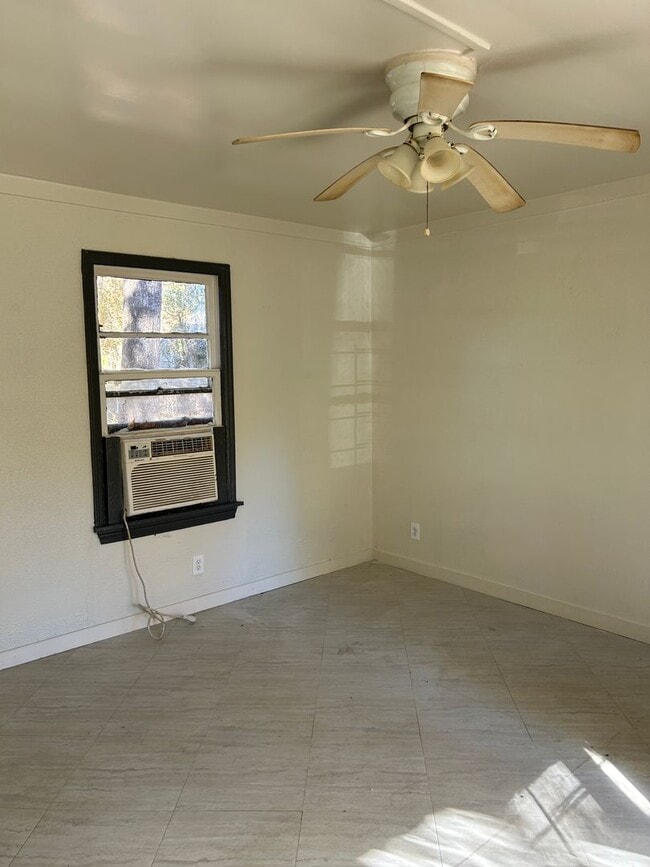3902 Sumner St in Shreveport, LA - Foto de edificio - Building Photo