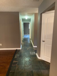304 Furlong Dr photo'