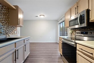 8609 Claude Ct in Austin, TX - Building Photo - Building Photo