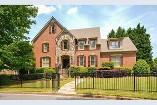 2240 Simpson Rd SE in Smyrna, GA - Building Photo