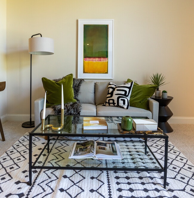 River Oaks West photo'