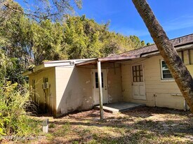 420 Rock Pit Rd in Titusville, FL - Building Photo