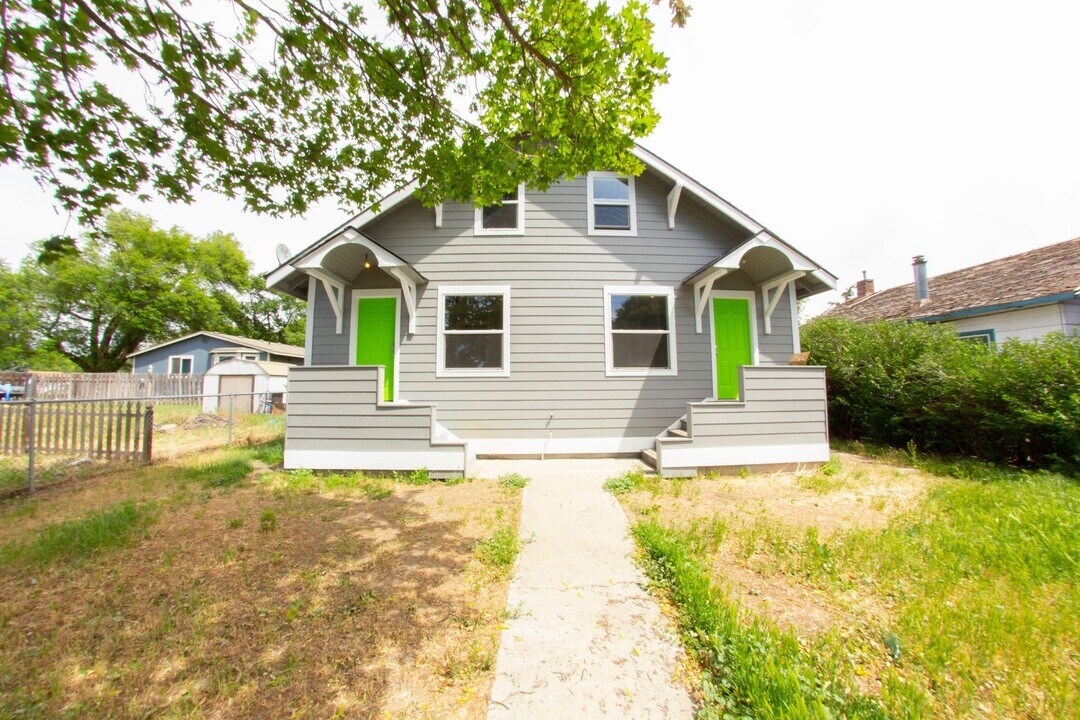 202-204 S Anderson St-Unit -204 in Ellensburg, WA - Building Photo