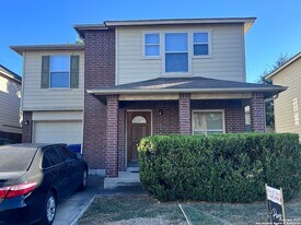 106 Adelaide Oaks, Unit 07108 in San Antonio, TX - Building Photo