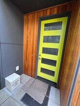 2351 Minor Ave E in Seattle, WA - Building Photo - Building Photo