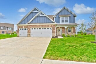1728 Gordon Dr in Greenwood, IN - Building Photo - Building Photo
