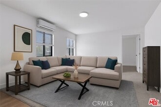 2627 San Marino St in Los Angeles, CA - Building Photo - Building Photo