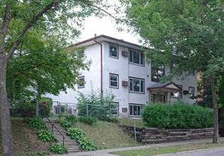 3218 Lyndale Ave N in Minneapolis, MN - Building Photo - Building Photo