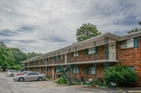 Jefferson Apartments in College Park, GA - Building Photo - Building Photo