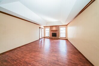 7721 Maehs Terrace in Oklahoma City, OK - Building Photo - Building Photo