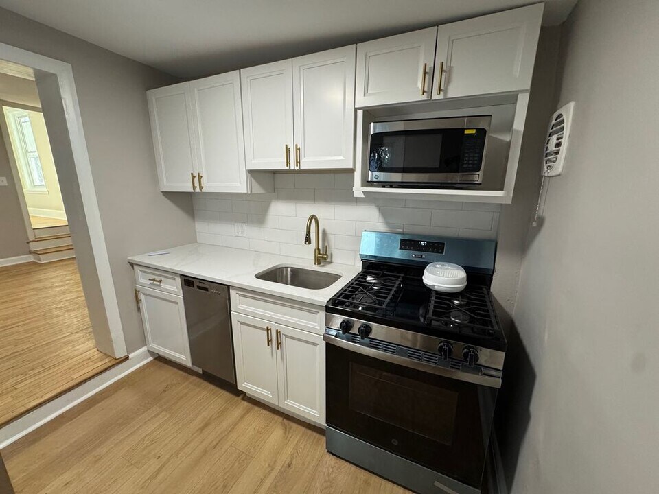 331 W Front St in Media, PA - Building Photo