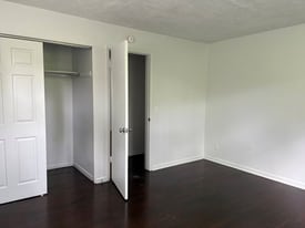 2605 Chesterfield Ct in Cincinnati, OH - Building Photo