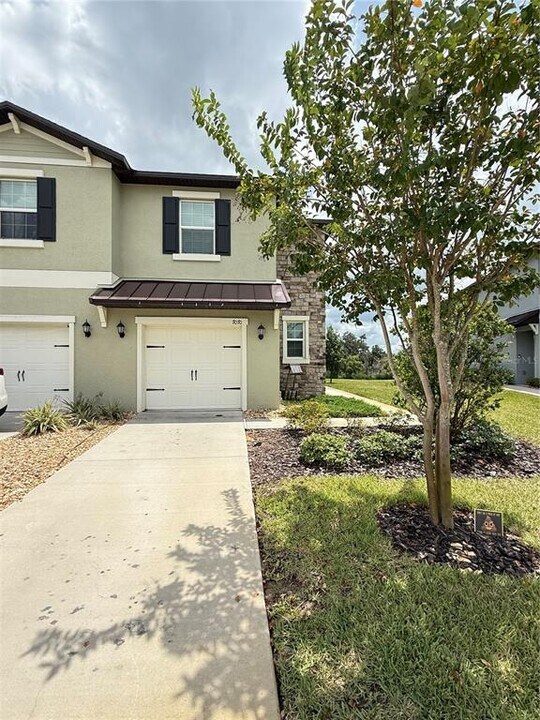 7070 Ripple Pond Lp in Zephyrhills, FL - Building Photo