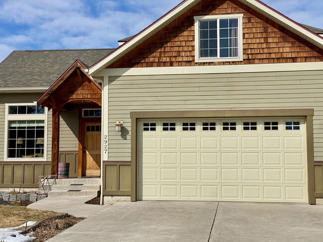 property at 2927 Annie St