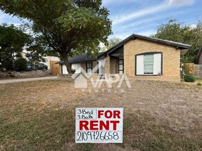 5614 E Rolling Ridge Dr in San Antonio, TX - Building Photo - Building Photo