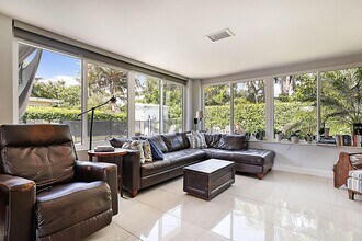 441 NE 24th St in Boca Raton, FL - Foto de edificio - Building Photo