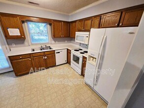 115 Dawn Ct in Mebane, NC - Building Photo - Building Photo