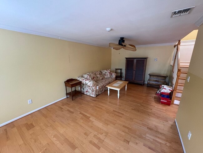 586 Blue Ridge Dr, Unit 586 in Medford, NY - Foto de edificio - Building Photo