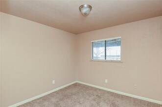 7304 Whitewood Dr in Fort Worth, TX - Foto de edificio - Building Photo