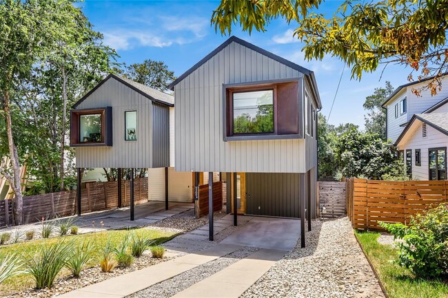 2709 E 14th St in Austin, TX - Building Photo - Building Photo