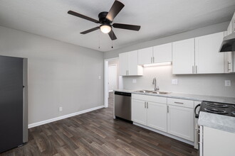 The Villages at Ardmore Landing in Winston-Salem, NC - Building Photo - Building Photo