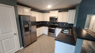 1510 Grassypointe Ct in Murfreesboro, TN - Building Photo - Building Photo