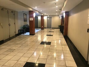 147 Kelton St, Unit 703 in Boston, MA - Foto de edificio - Building Photo
