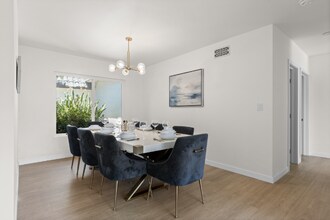 9038 Whitaker Ave in Los Angeles, CA - Building Photo - Building Photo