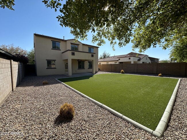 3532 Pinot Noir Ave in Gilbert, AZ - Foto de edificio - Building Photo