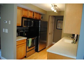 86 Prescott Rd in Raymond, NH - Building Photo - Building Photo