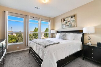 10176 Park Meadows Dr in Lone Tree, CO - Building Photo - Building Photo