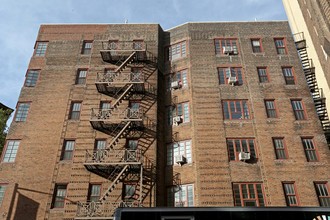 119 Greenwich Ave in New York, NY - Foto de edificio - Building Photo