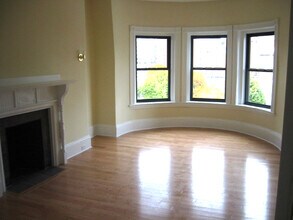 1111 Boylston St in Boston, MA - Foto de edificio - Building Photo