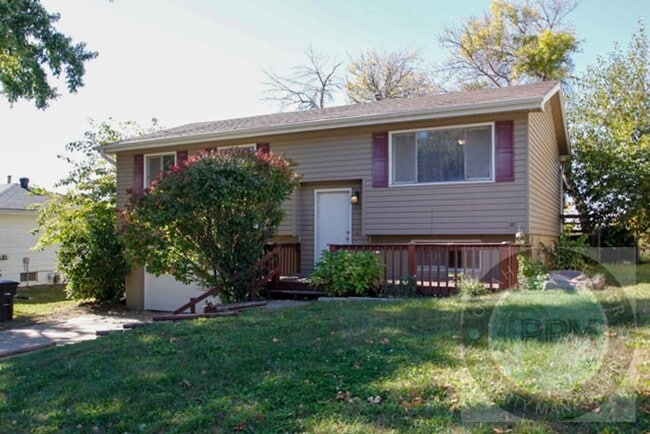 property at 1606 N 107th Ave