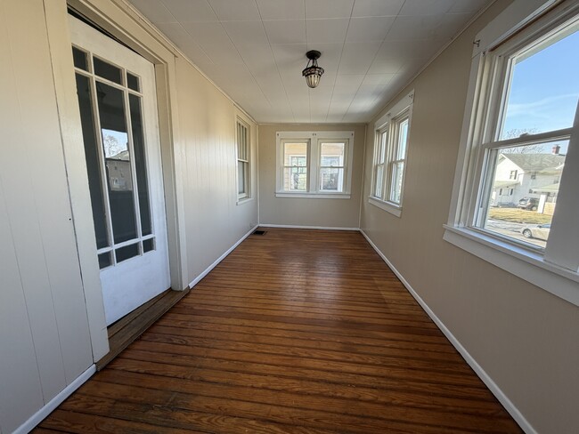 136 E Woodside St in South Bend, IN - Building Photo - Building Photo