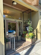 Katherine Apartments in Portland, OR - Building Photo - Interior Photo