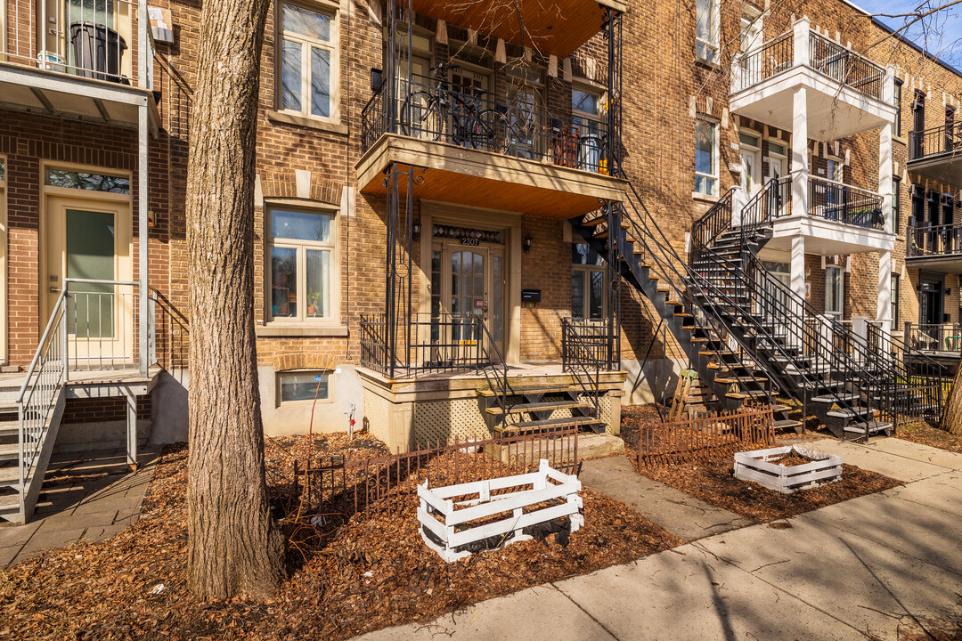 2307-2315 Guindon Tsse in Montréal, QC - Building Photo