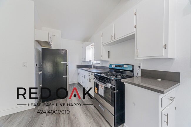 8444 Stewart and Gray Rd in Downey, CA - Building Photo - Building Photo