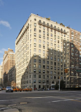 1040 Park Ave in New York, NY - Building Photo - Building Photo