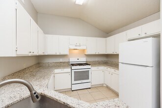 1207-1207 Hyridge St in Round Rock, TX - Building Photo - Building Photo