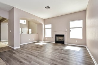 7855 Blue Brook Dr in Las Vegas, NV - Building Photo - Building Photo