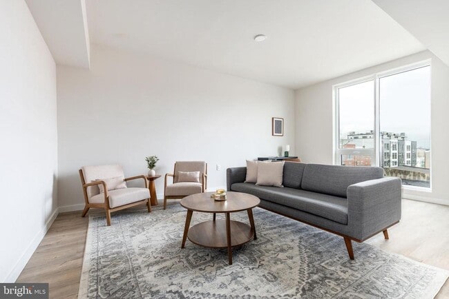 property at 1130 N Delaware Ave