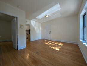 2714 N Spaulding Ave in Chicago, IL - Building Photo - Building Photo